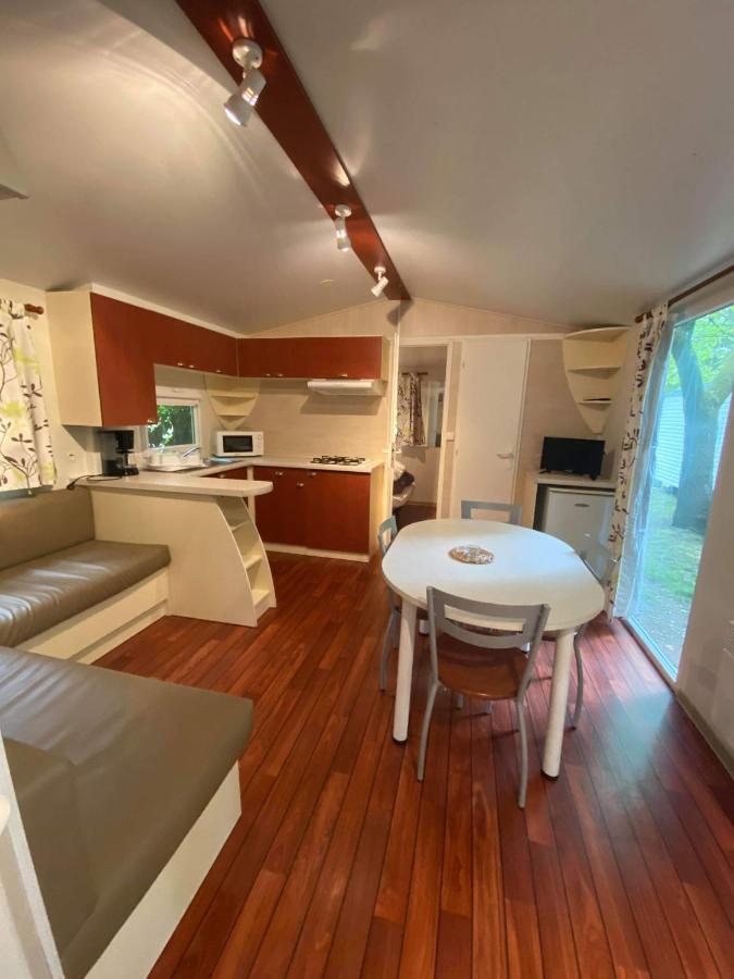 Camping De Baignes Ξενοδοχείο Εξωτερικό φωτογραφία